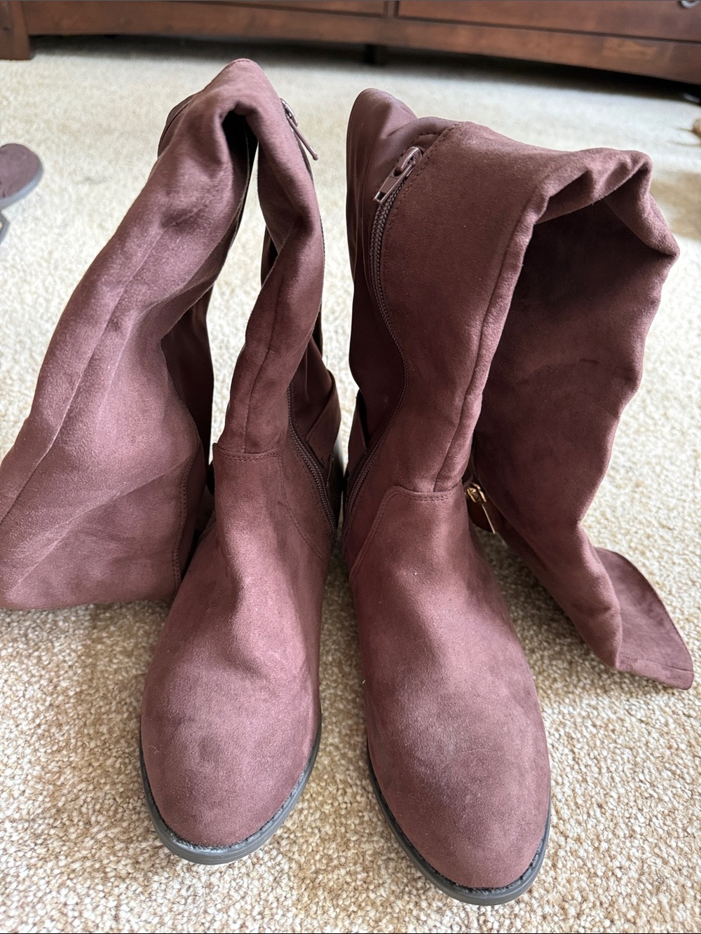 Over-the-Knee Brown Women's Riding Boots with Decorative Lock Accent